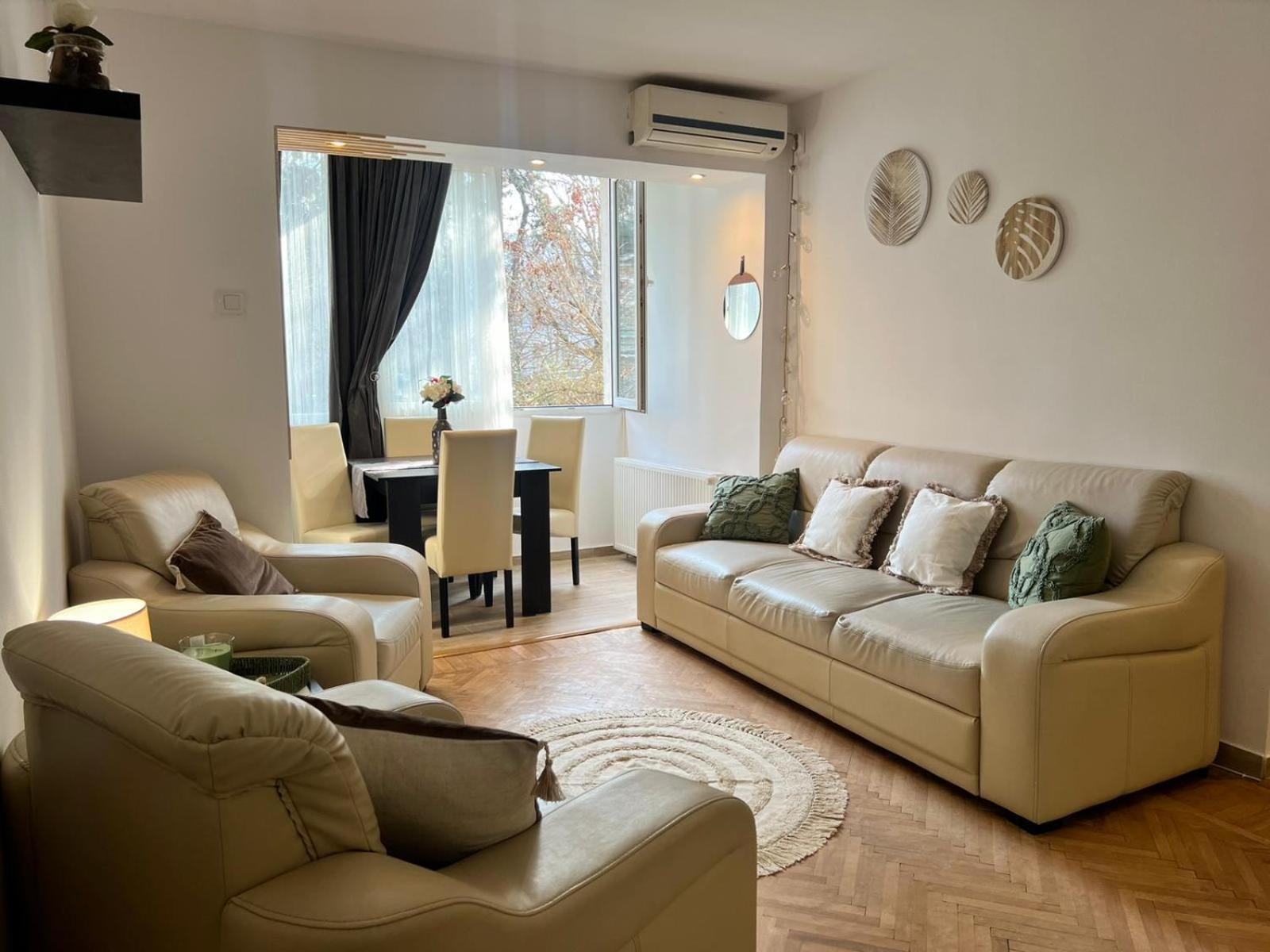 The House In The Park Bucharest Apartamento Exterior foto