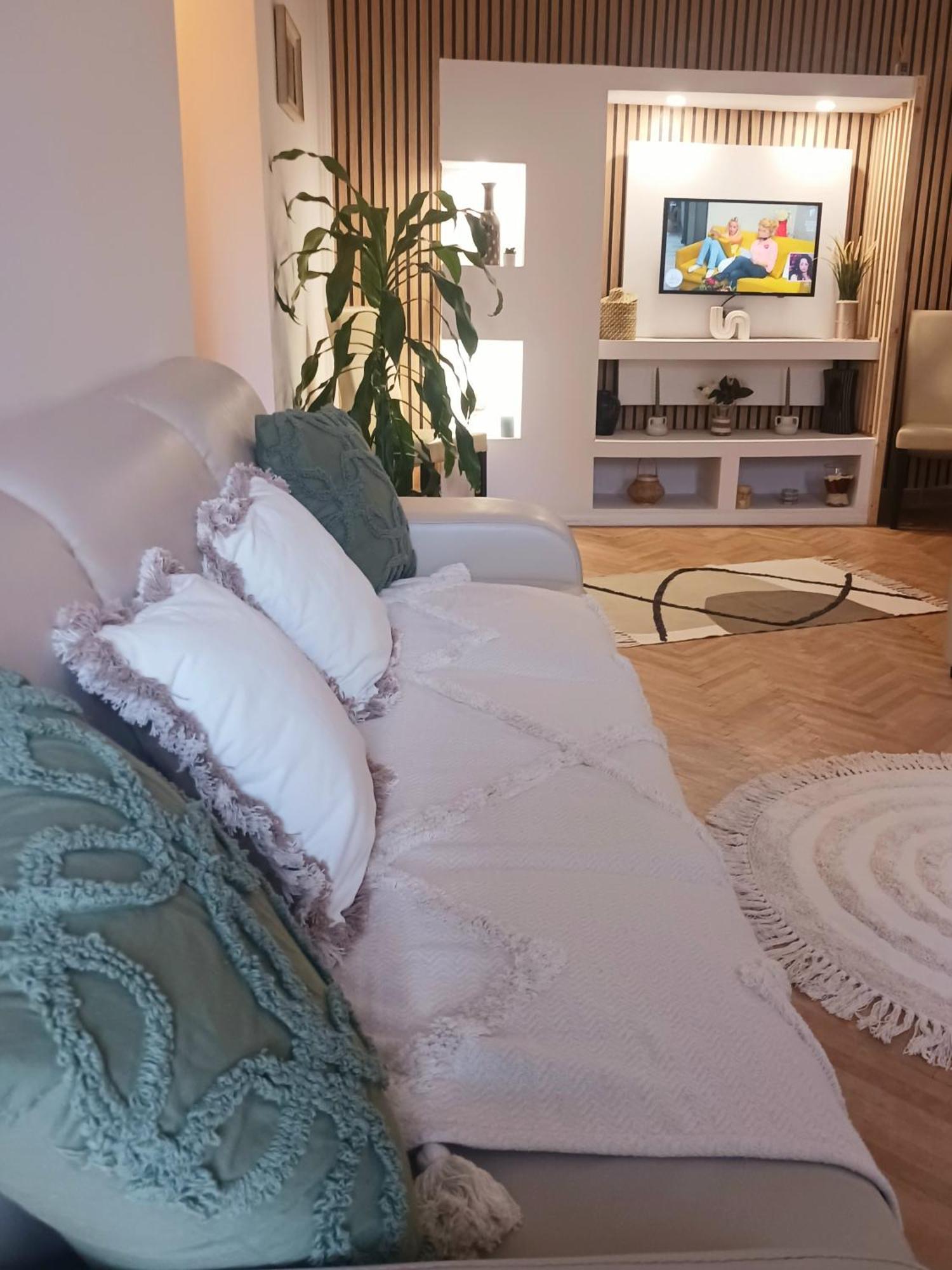 The House In The Park Bucharest Apartamento Exterior foto